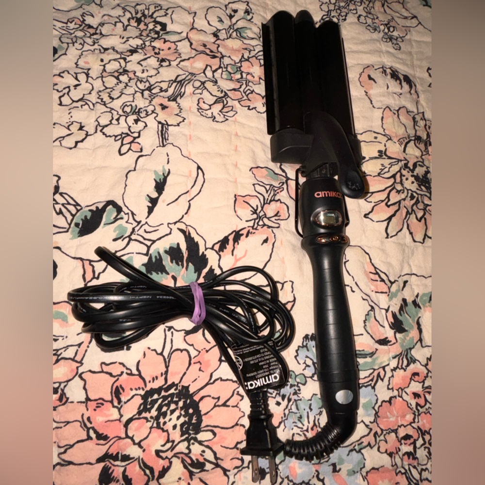 AMIKA HIGH TIDE DEEP WAVER BEACH WAVER CURLING IRON